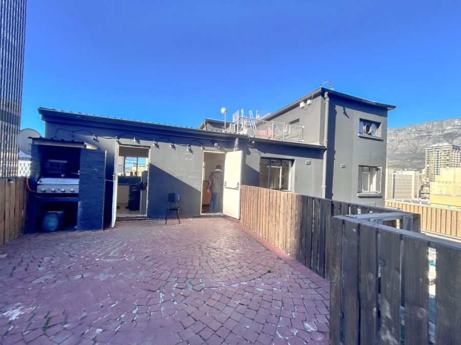1 Bedroom Property for Sale in Cape Town City Centre Western Cape